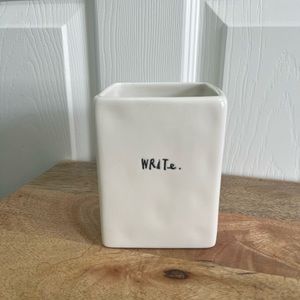 Rae Dunn pencil holder